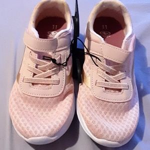 Girls pink laced tennis shoes